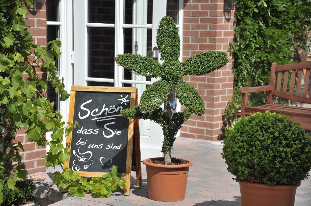 ホテルLandgut Am Hochwald Sonsbeck エクステリア 写真